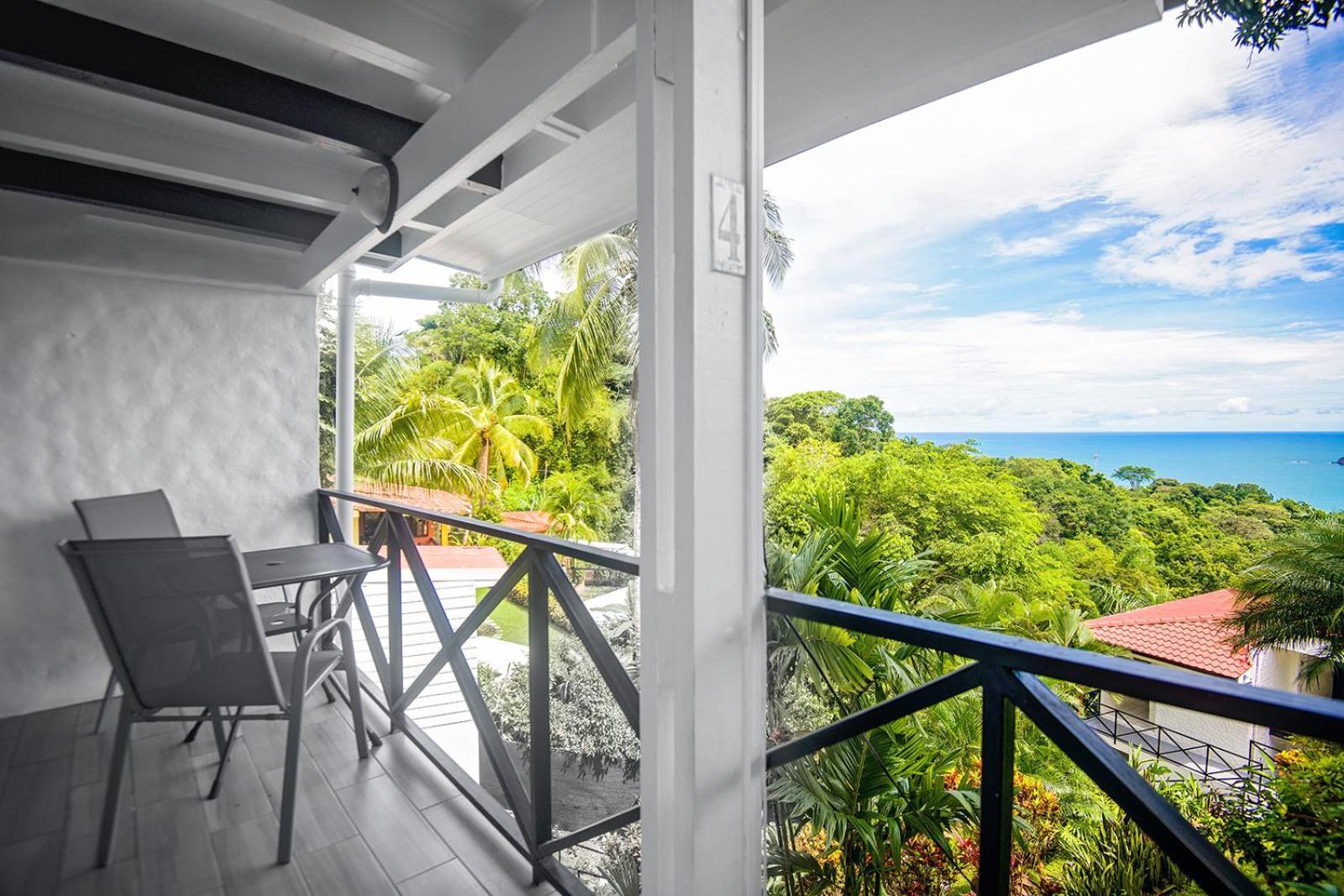 Villa Roca Boutique Resort & Suites - Adult Only Manuel Antonio Exterior photo