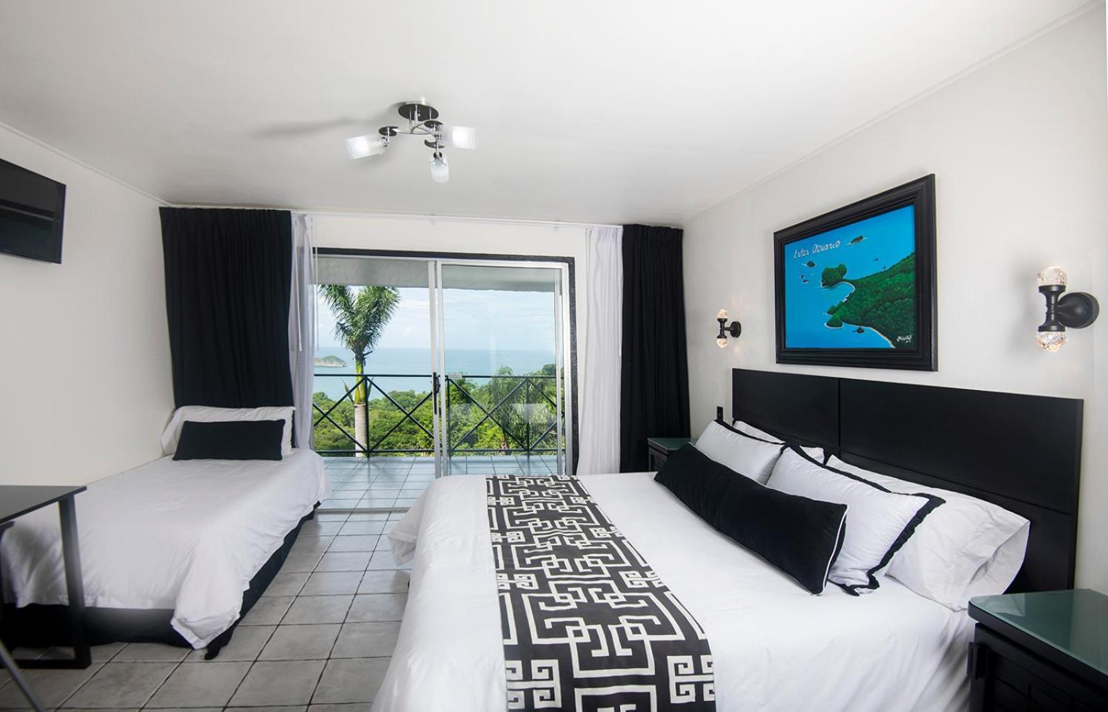 Villa Roca Boutique Resort & Suites - Adult Only Manuel Antonio Exterior photo